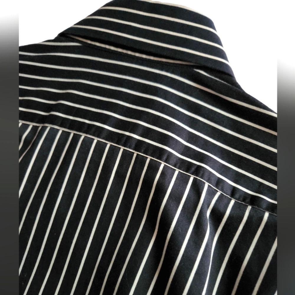 Inserch icon Black Button Up 2 ply Satin Shirt with Paisley Collar - Picture 4 of 8